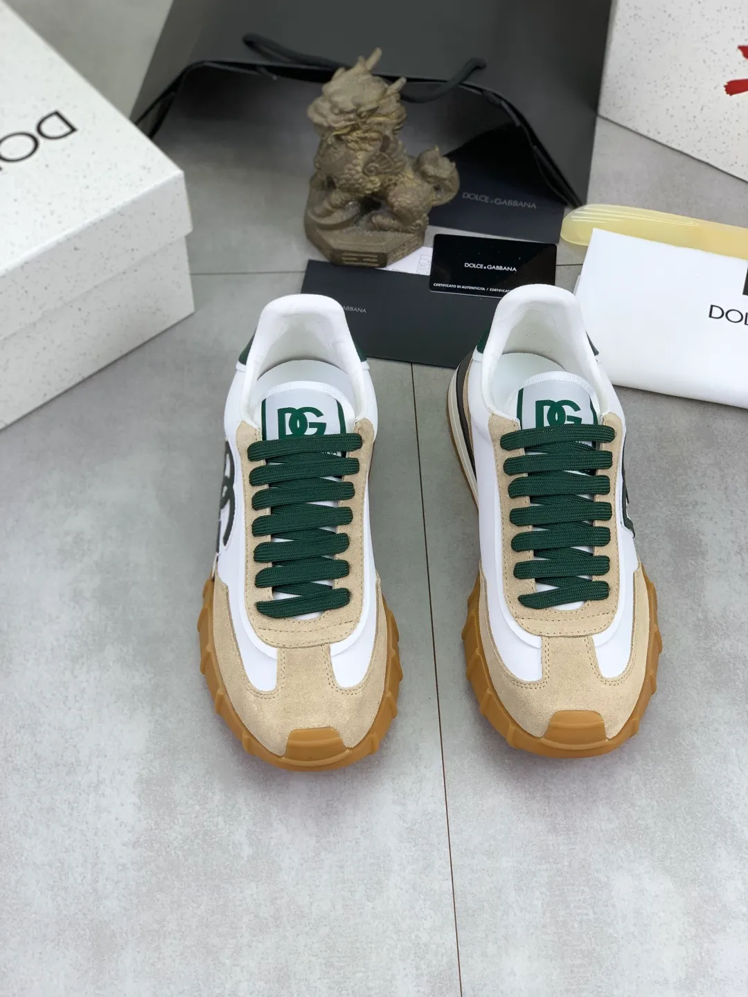 Men's men's shoes 💰P542 💰[New model] The latest hot style, top original quality, the official website synchronizes "DOLCE&GABBANA [Dolce & Gabbana] ~ High quality." The effect is low-top casual DG men's shoes, loved by many celebrities, using high-end imported first-layer calfskin splicing logo design + cowhide feet, simple and elegant, perfectly interpreting the latest inspiration of shoes, integrating classics and fashion, luxury dreams, and fashion. Suitable for drivers, light and comfortable to drive, light and breathable for outdoor travel, high-end quality, trustworthy, 5️⃣color🉑️choice! Code number: 38-46